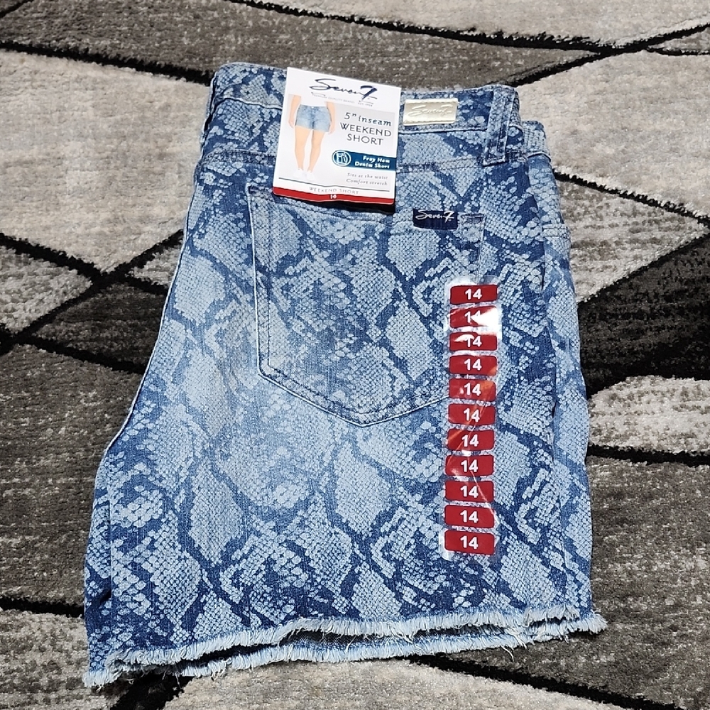 SEVEN 7 PYTHON INDIGO FRAY-HEM WEEKEND DENIM JEAN SHORTS SIZE 14